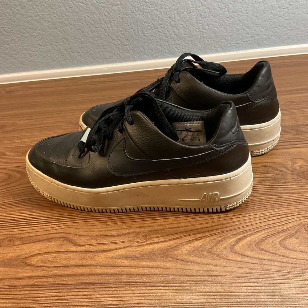 Nike Air Force one Low Women’s Size 8.5 – Black/White Platform Sneakers